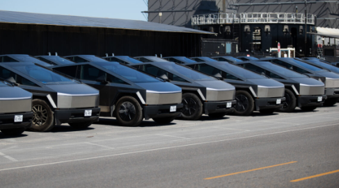 Tesla Cybertruck qiymətləri kəskin endirdi